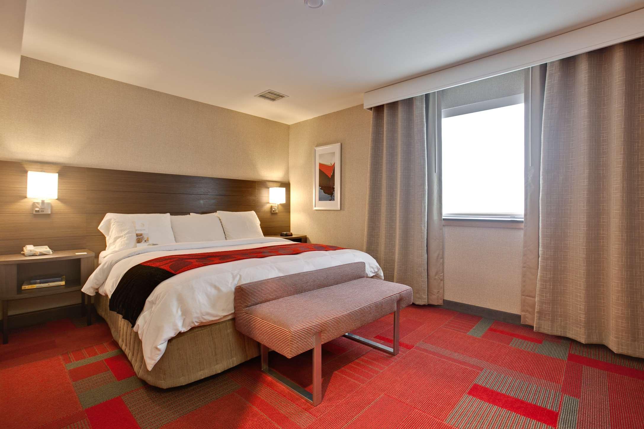 Radisson Hotel Madison Bagian luar foto