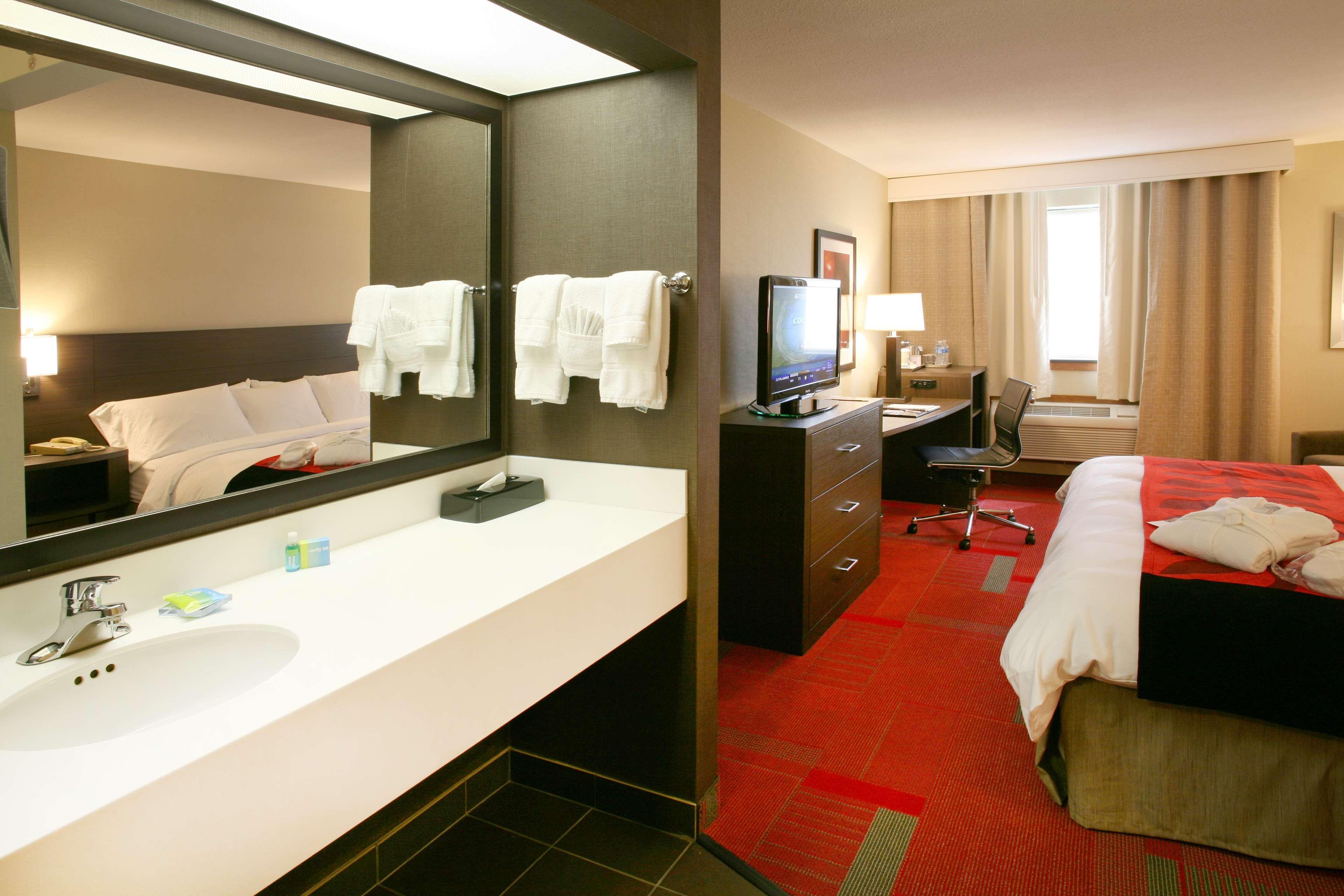 Radisson Hotel Madison Ruang foto