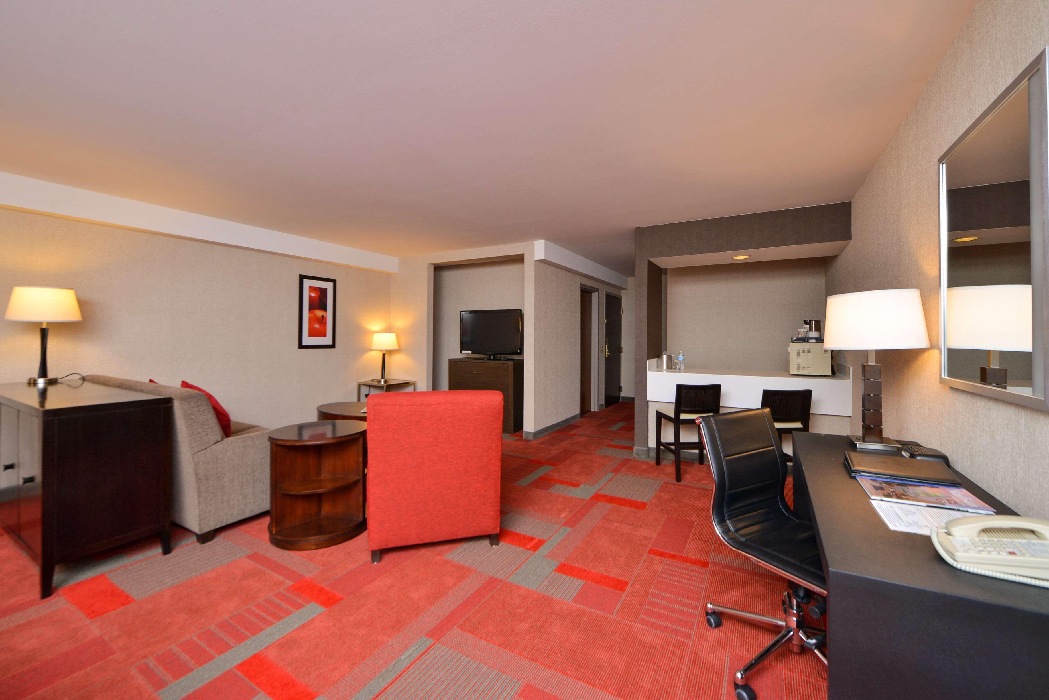 Radisson Hotel Madison Bagian luar foto